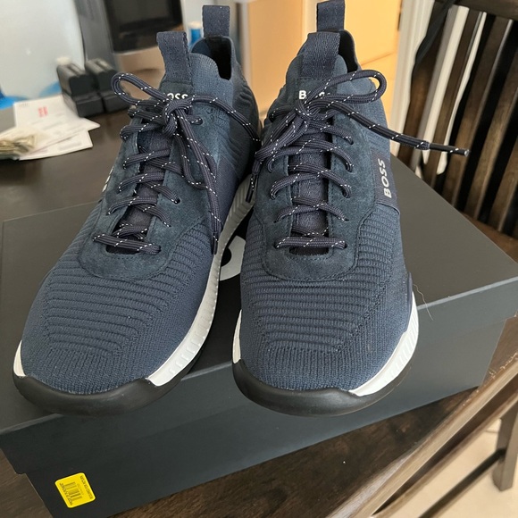 Boss titanium men’s running shoes - Picture 10 of 11